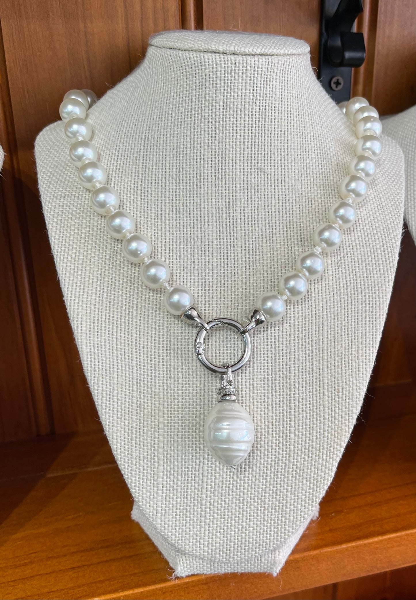 Glass Pearl Necklace - Cream