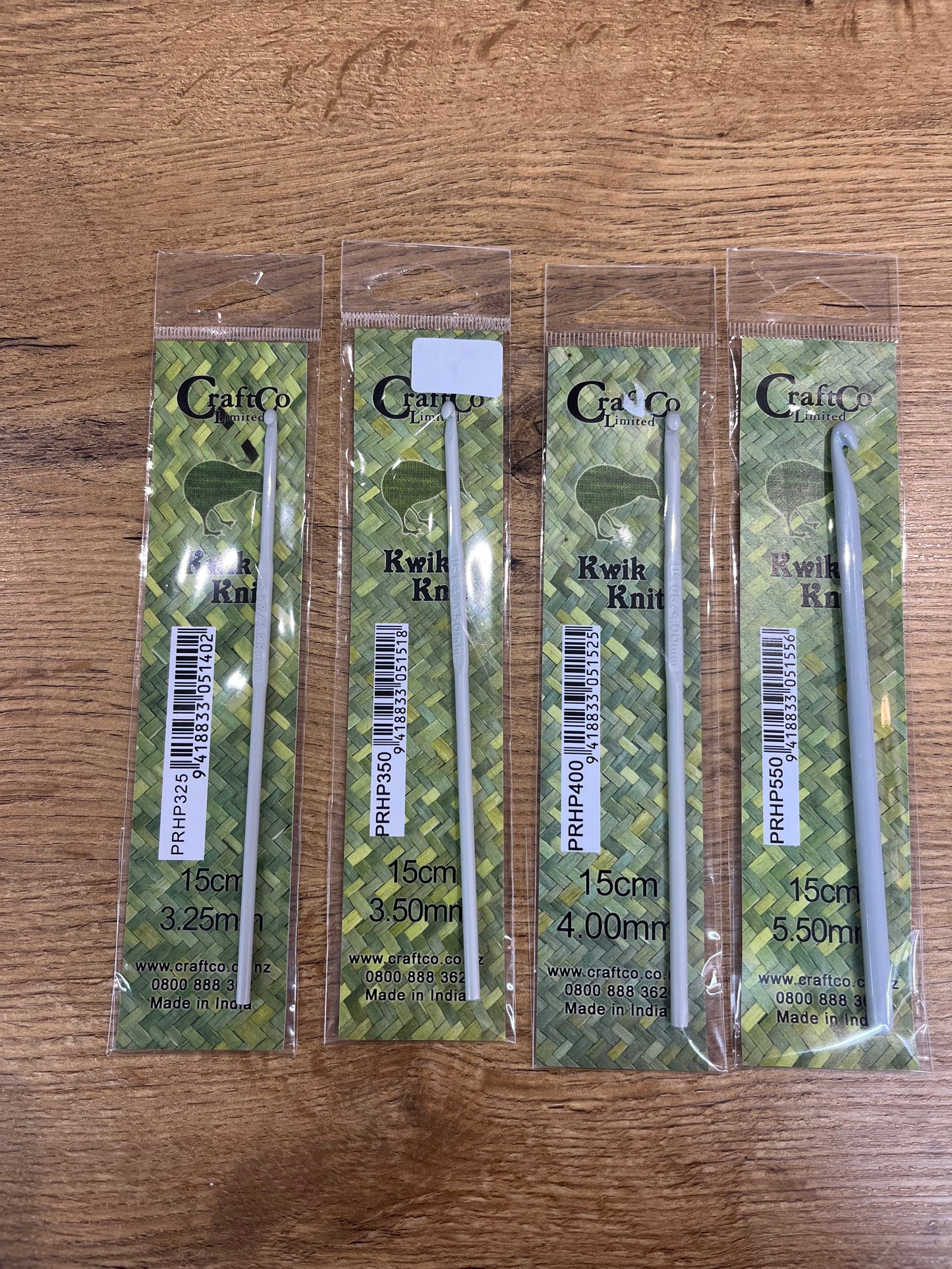 Crochet Hooks 15cm (3.25mm, 3.50mm, 4.00mm 5.50mm)