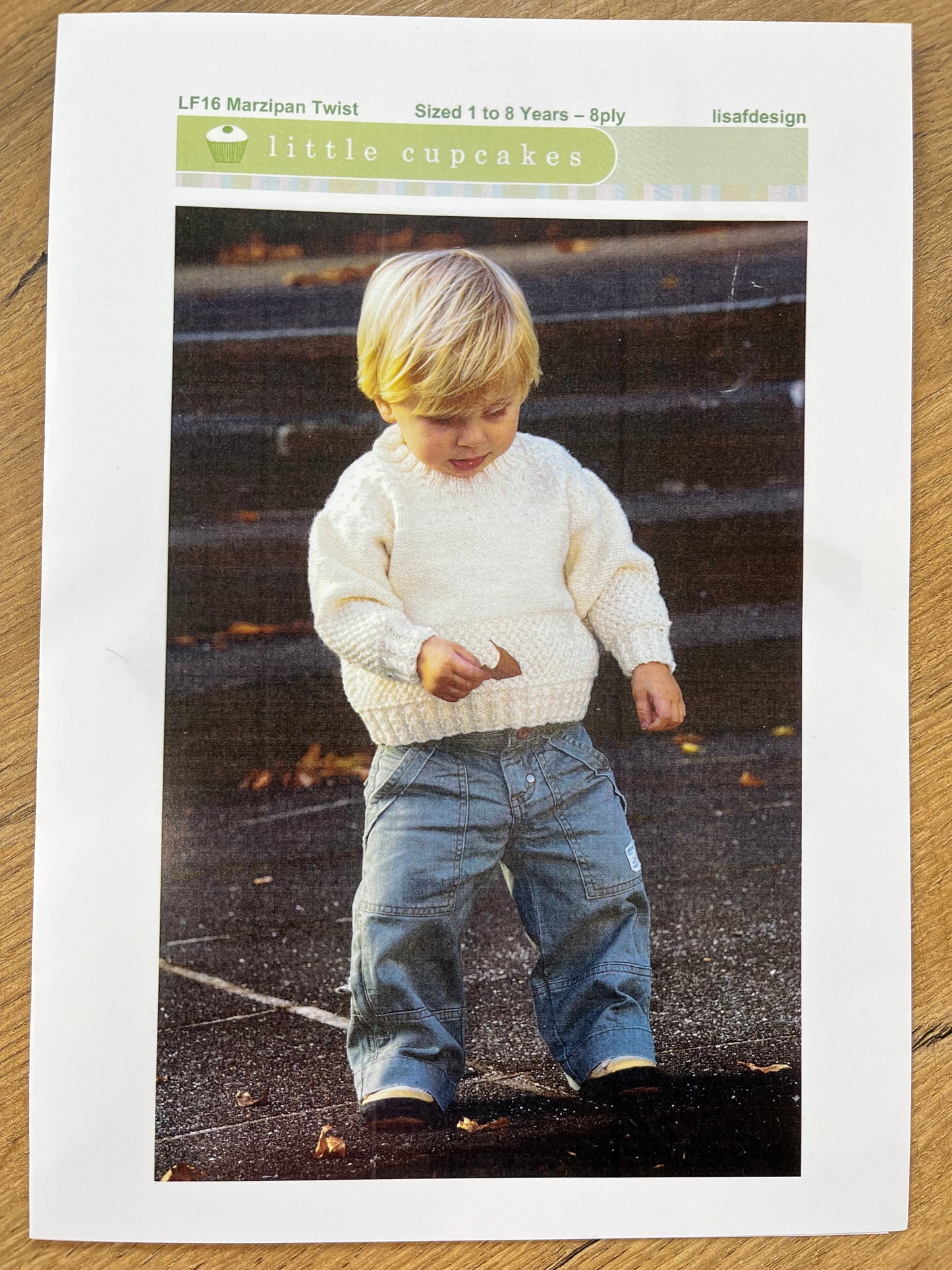 Knitting Patterns - 8 Ply