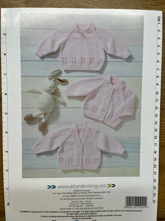 Knitting Patterns - 8 Ply