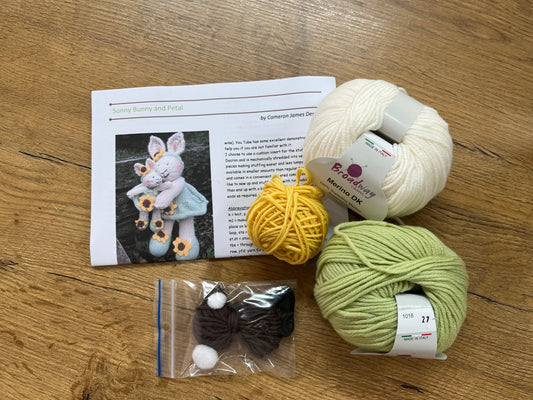 Sunny and Petal Knitting Kit