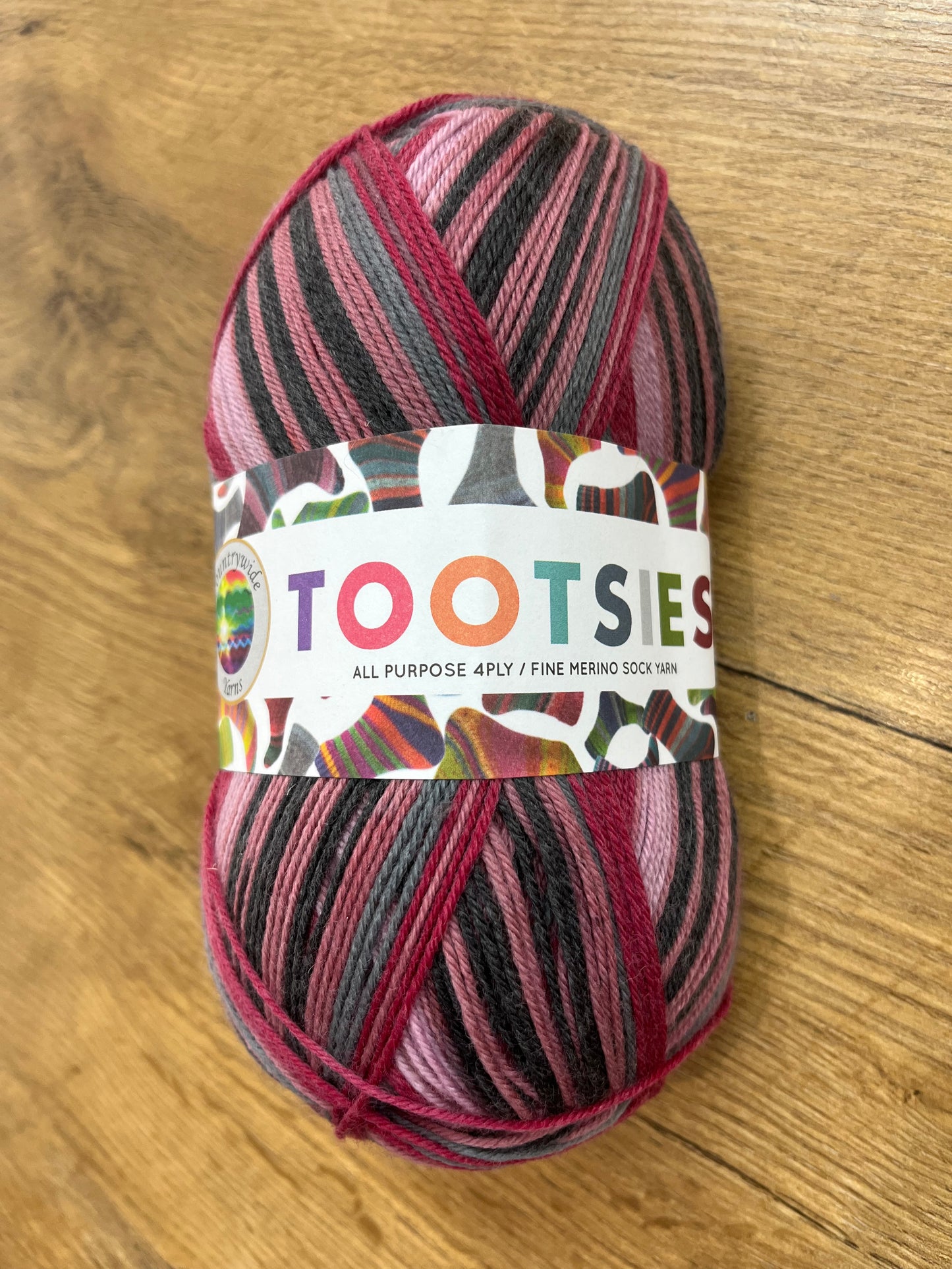 Tootsies Merino Sock Yarn 4 ply - shade 469