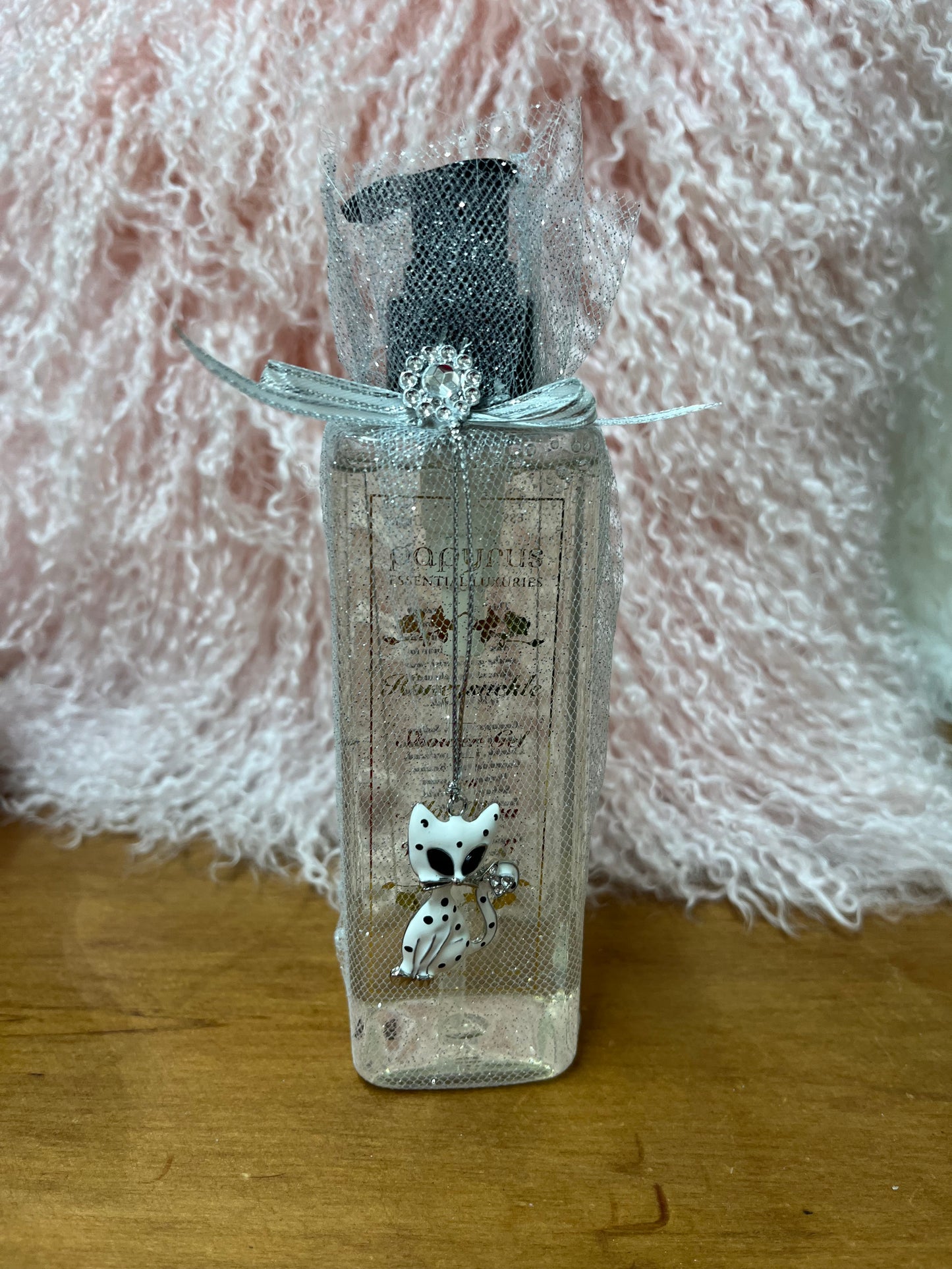 Papyrus Essentials - Honeysuckle Body Wash