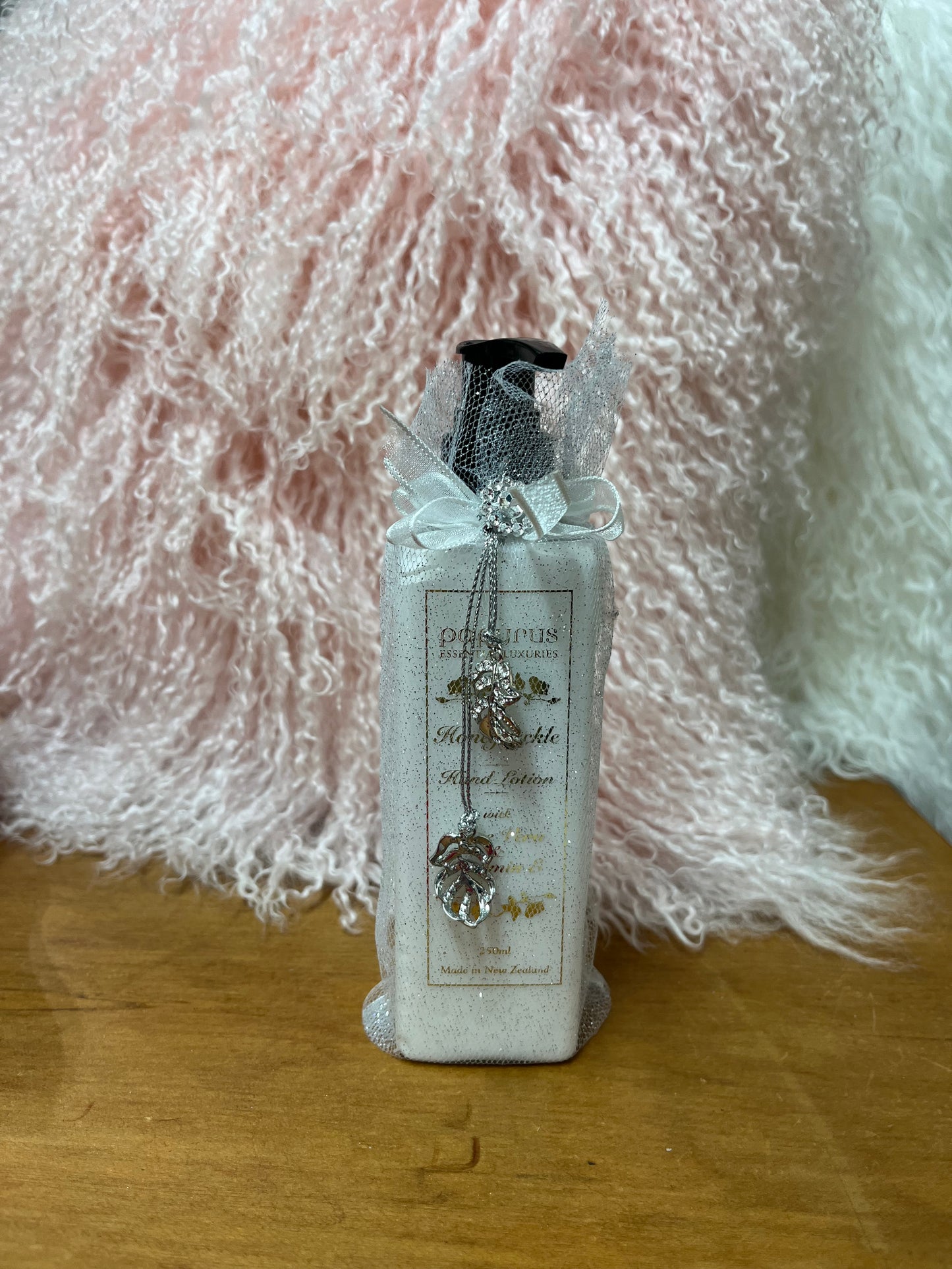 Papyrus Essentials - Honeysuckle Body Lotion