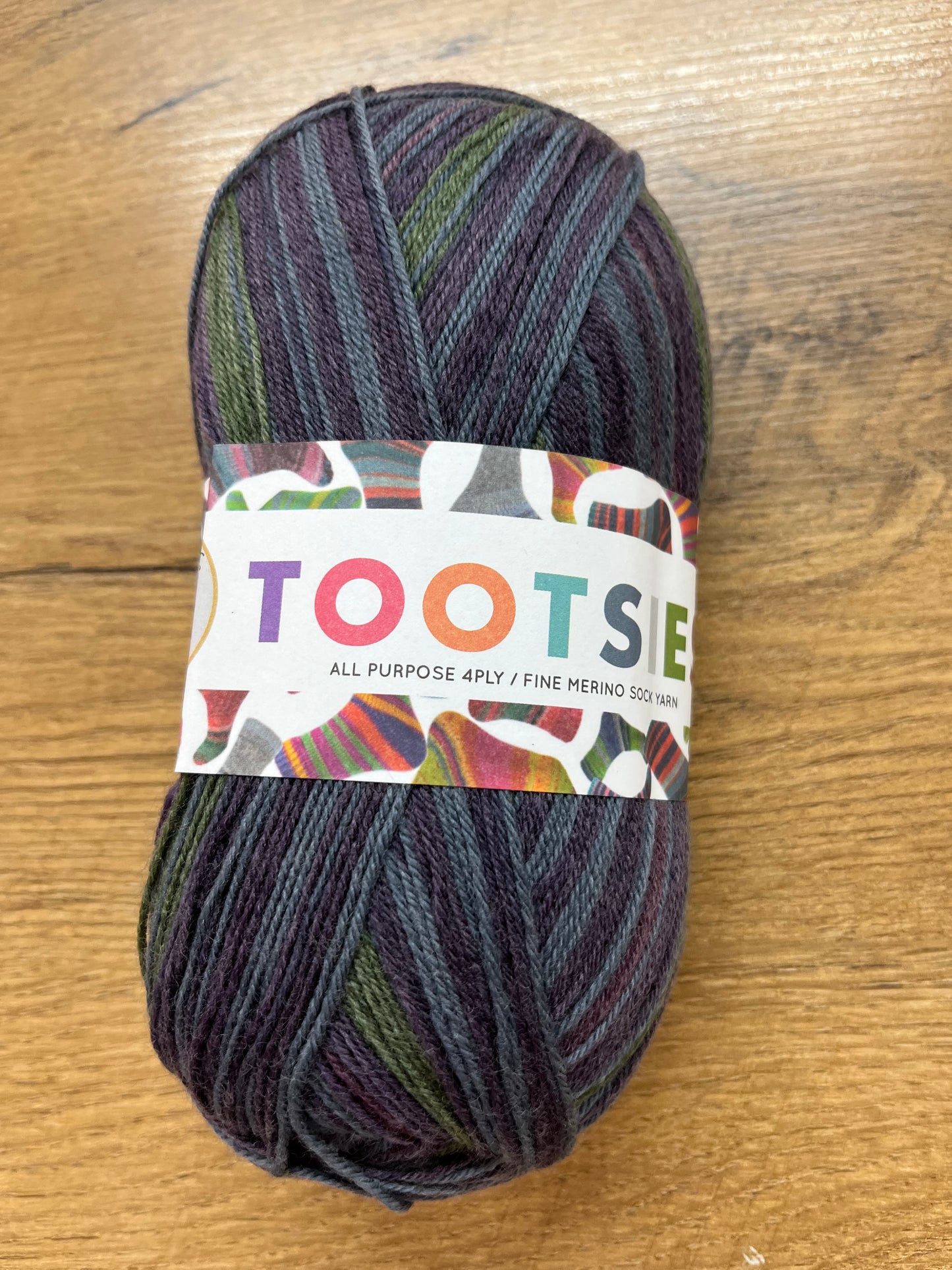 Tootsies Merino Sock Yarn 4 ply - shade 471