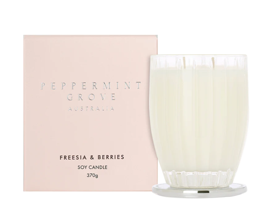Peppermint Grove Candle 370g - Freesia & Berries
