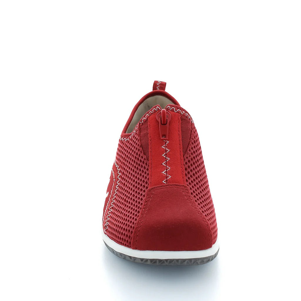 CC Resorts Sorrell - Red