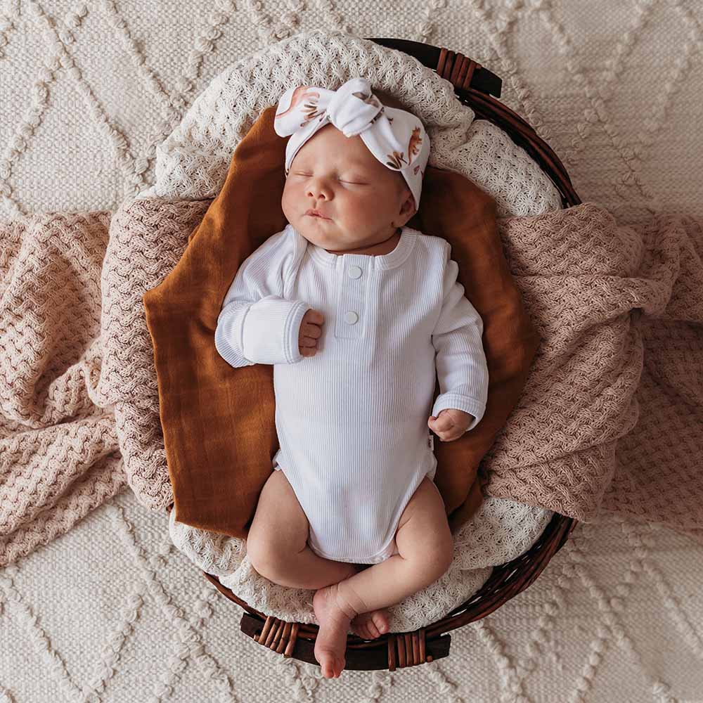 Long Sleeve Organic Cotton Snuggle Hunny Bodysuit - Milk