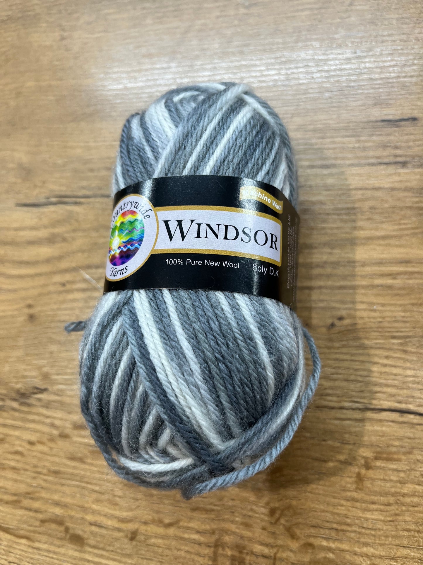 Countrywide Windsor Print 8 Ply - Grey cream