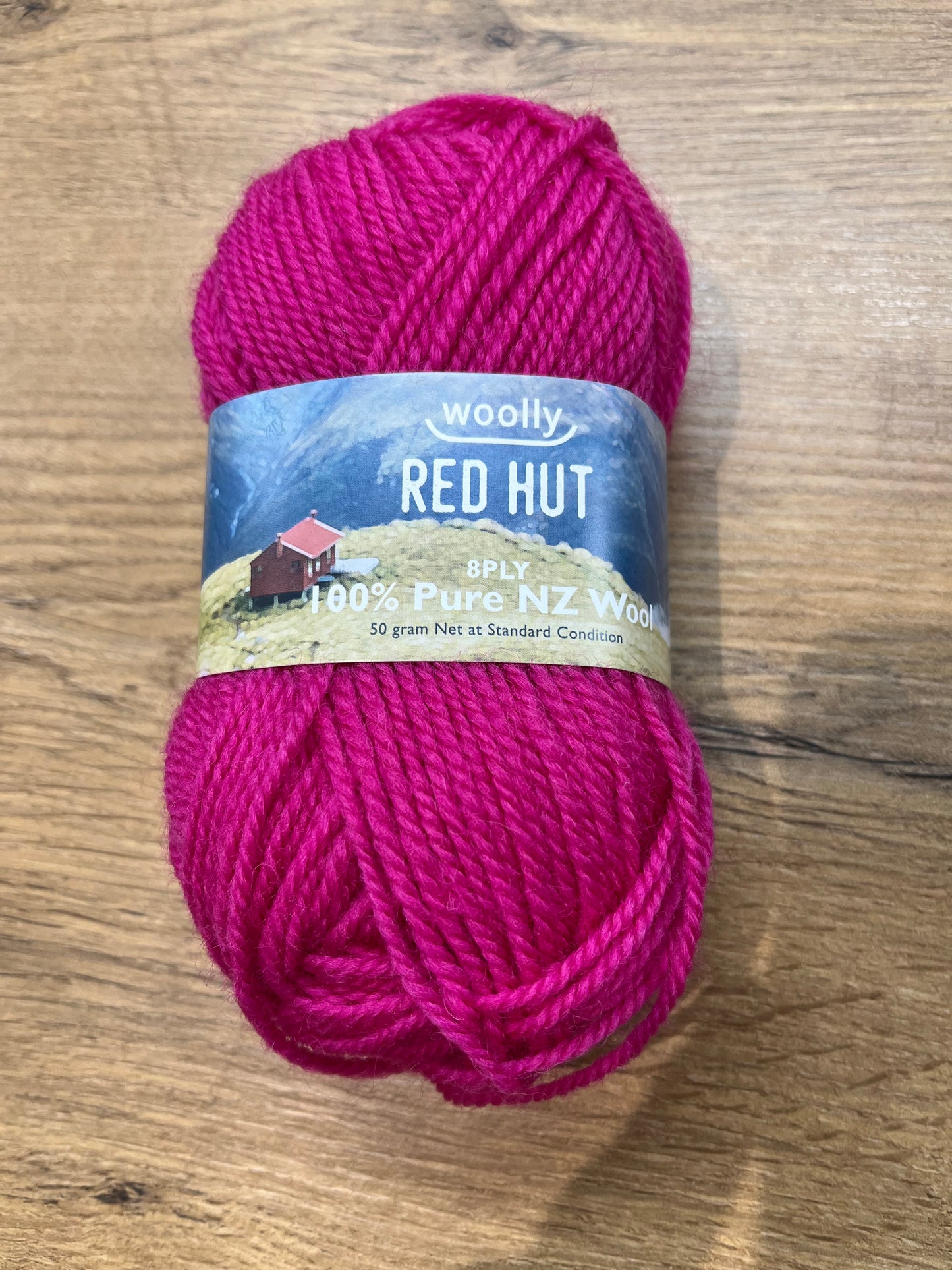 Red Hut 8ply - Hot Pink