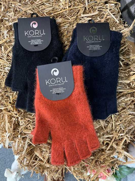 Fingerless Merino and Possum Gloves - Medium