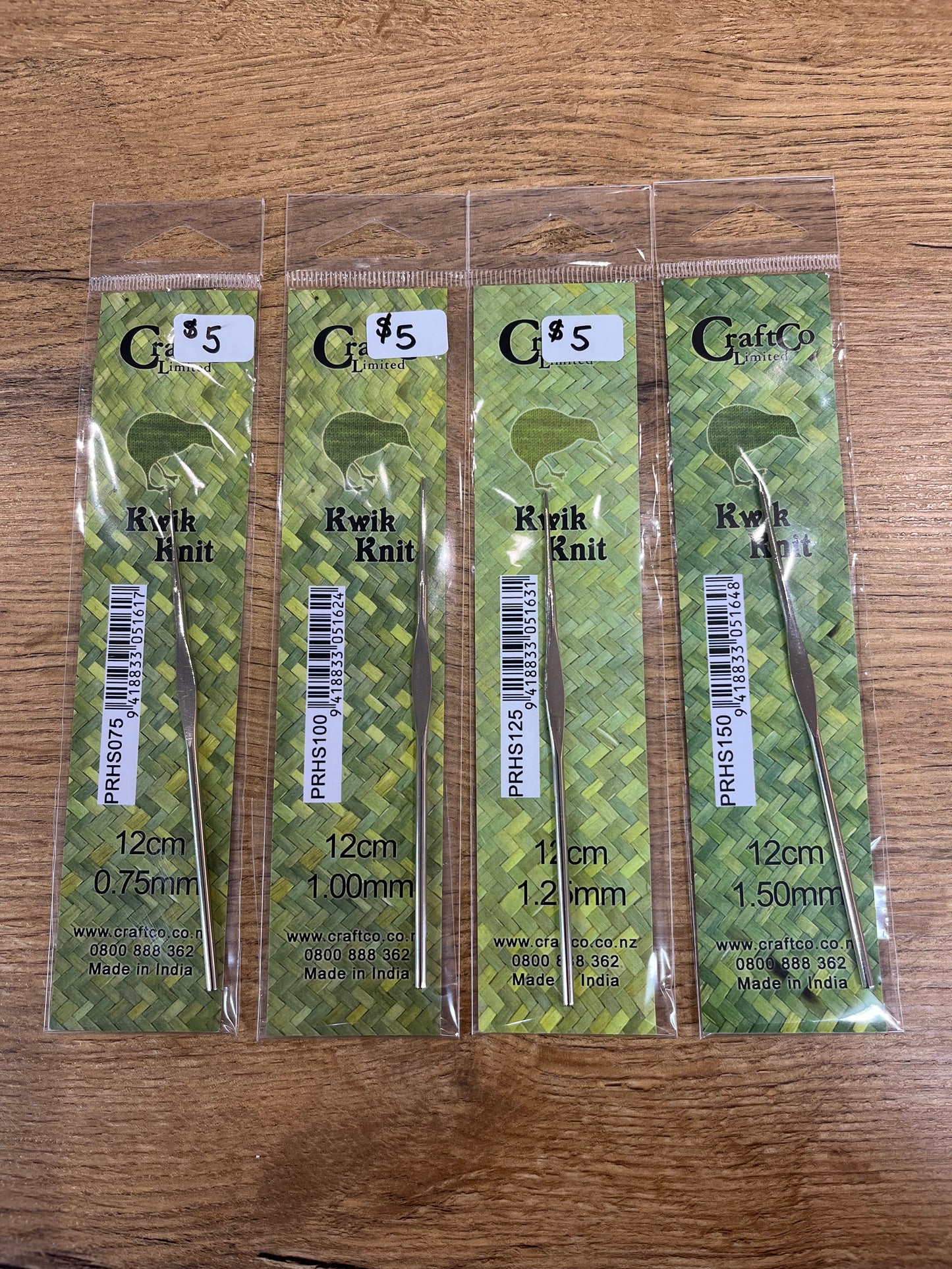 Crochet Hooks 15cm (0.75mm, 1.00mm, 1.25mm, 1.50mm)