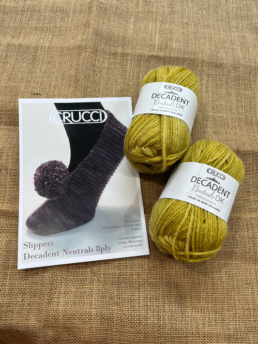 Crucci Slipper Knitting Kit