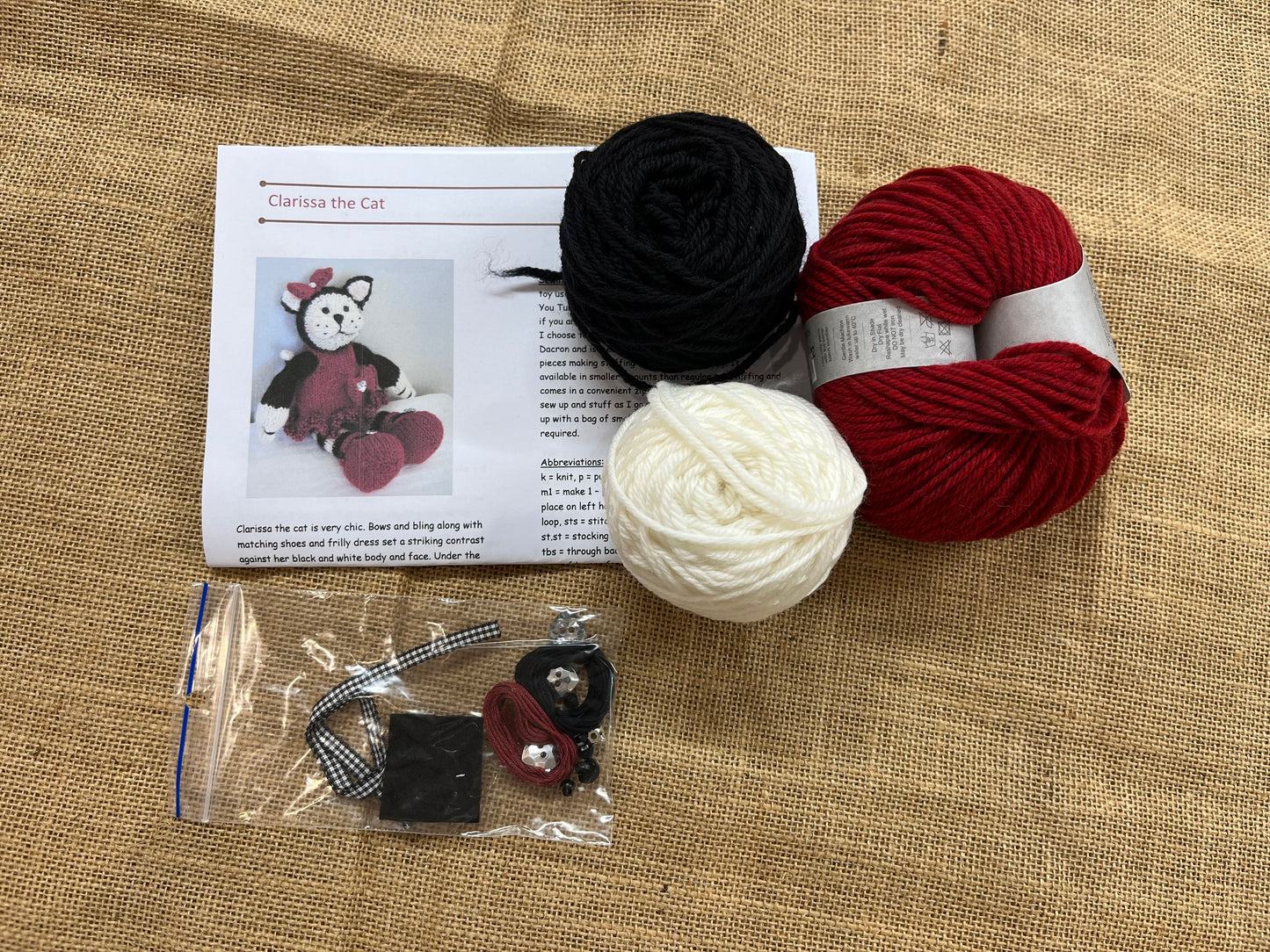 Clarissa the Cat Knitting Kit