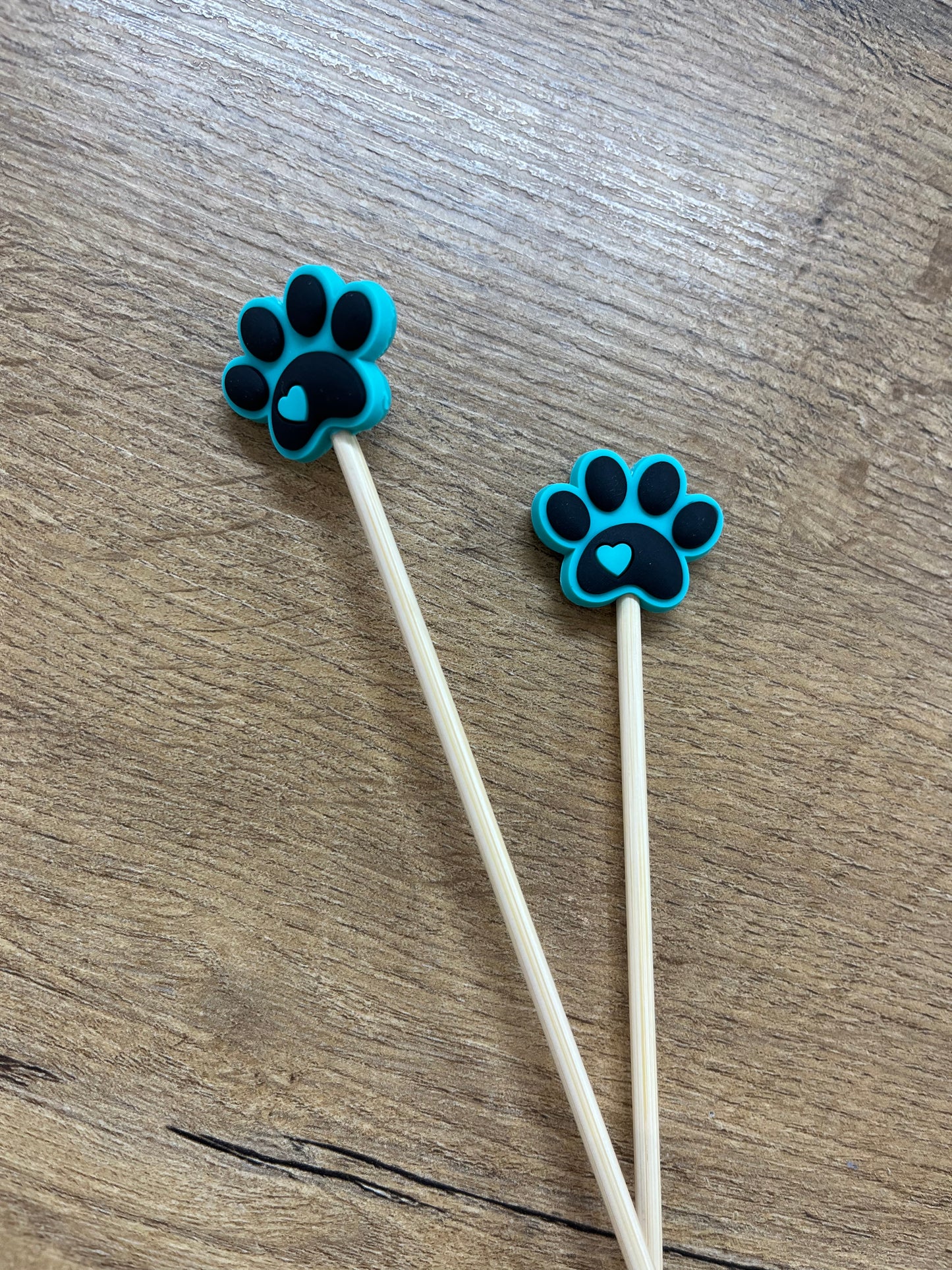Stitch Holders - Green Paws