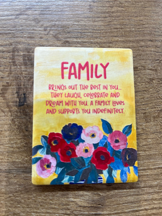 Billie Ceramic Magnet - Family