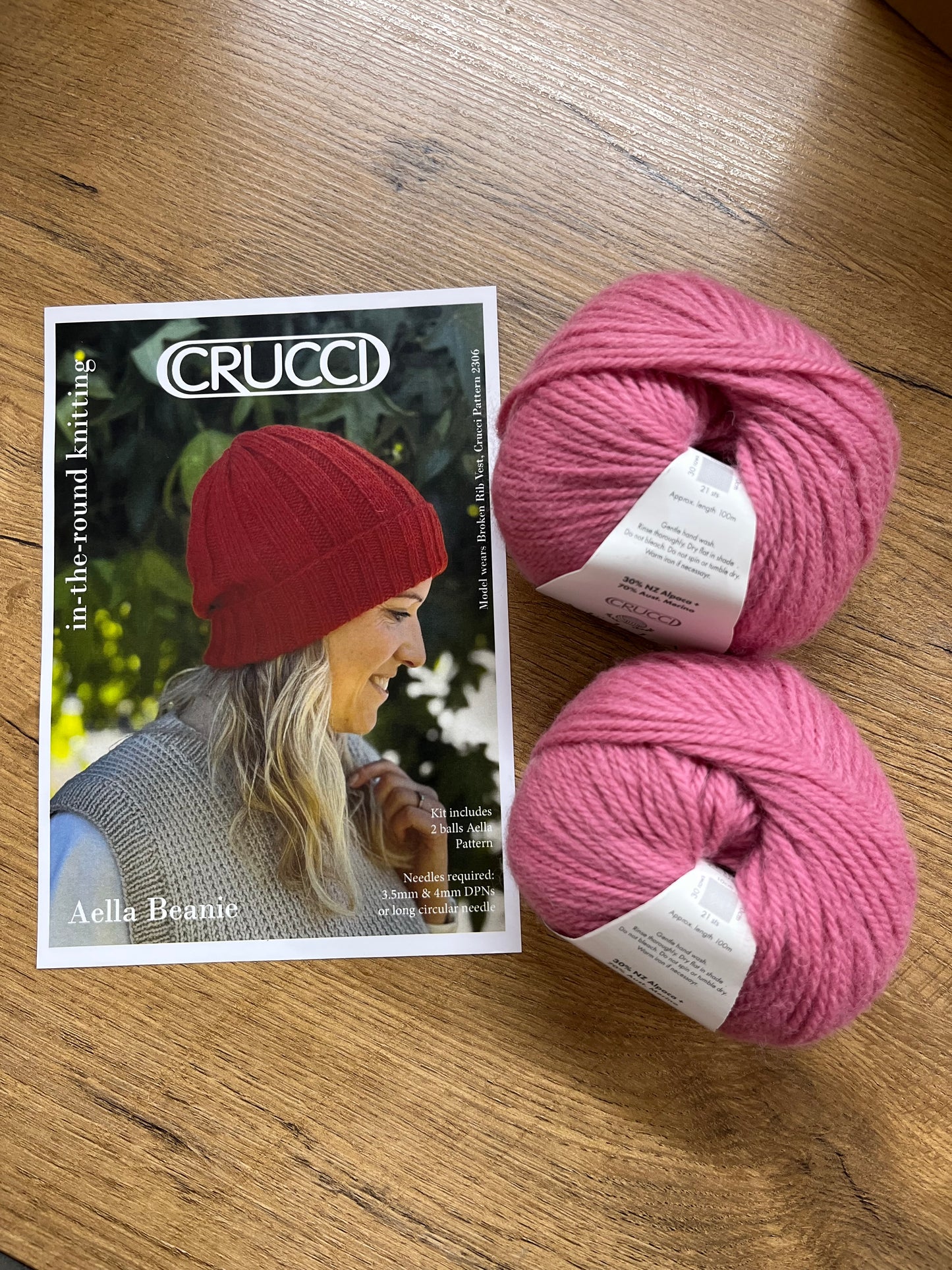 Crucci Aella Beanie Knitting Kit - Rose
