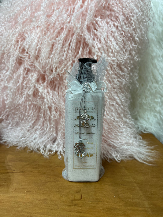 Papyrus Essentials - Honeysuckle Body Lotion