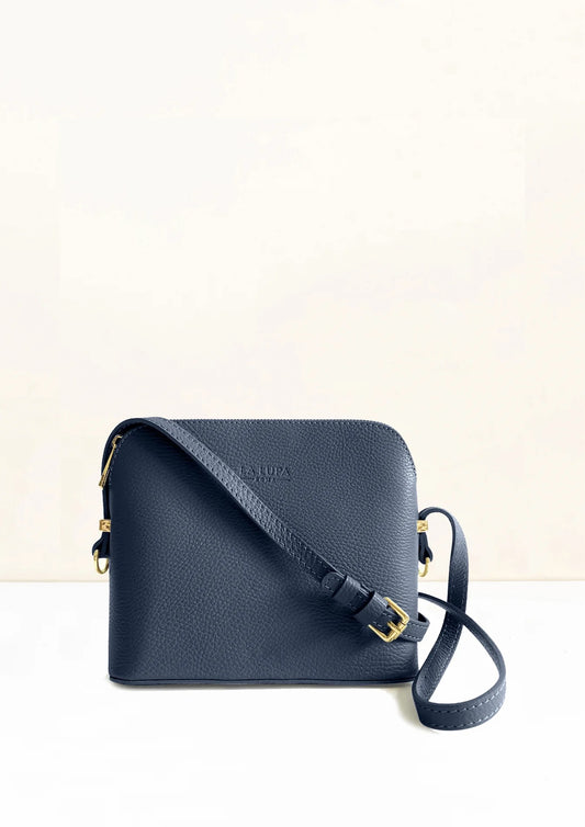 La Lupa  -  Claudia Navy