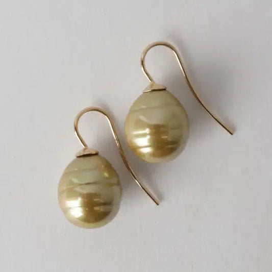 Spanish Golden Pearl Drop Earrings - Le Forge