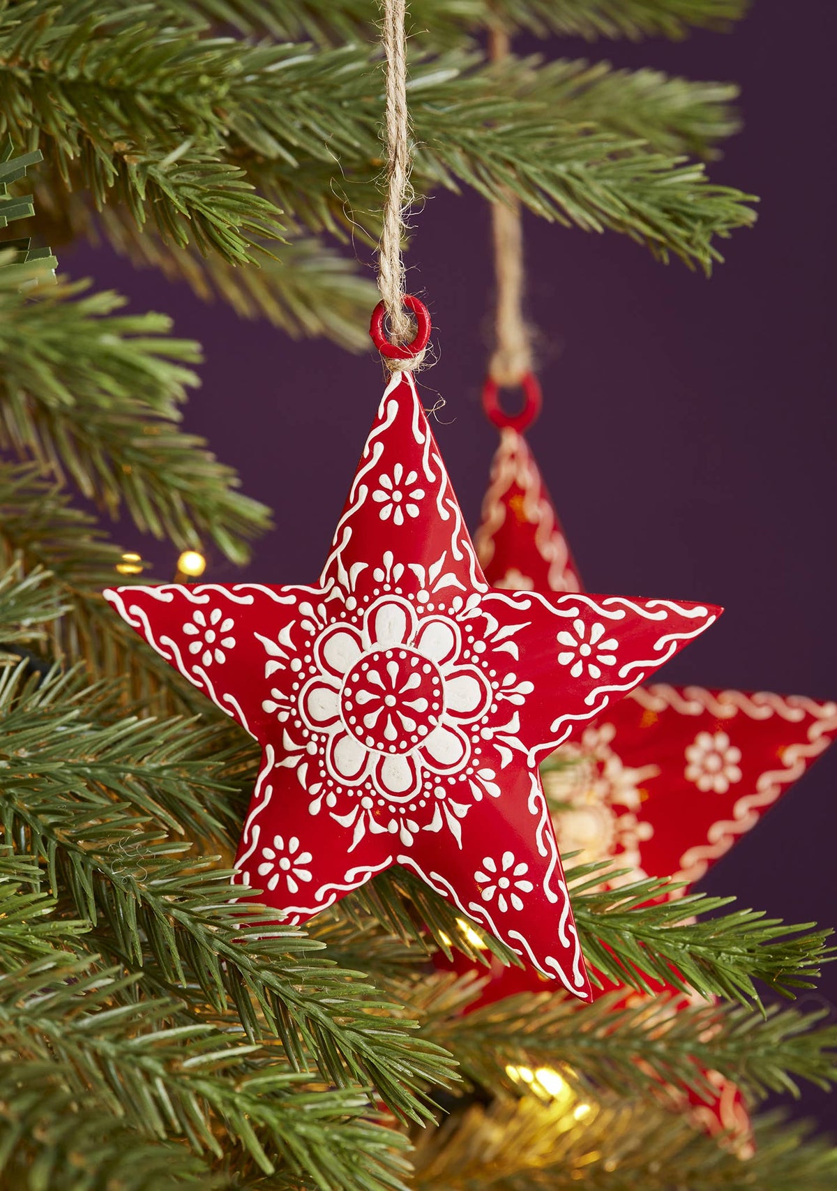 Red star decoration, handpainted iron